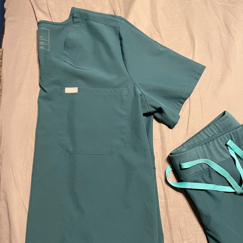 women's Caribbean Blue FIONLITE™ Catarina - One-Pocket Scrub Top - L